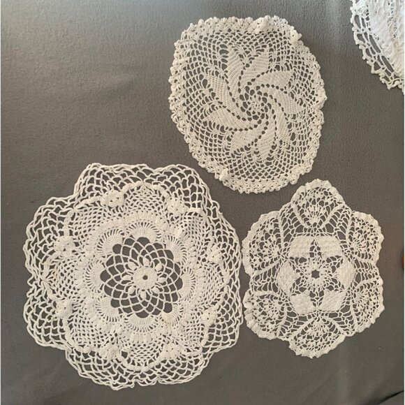 Vintage Handmade Crochet Doilies Set of 3 - Picture 1 of 12